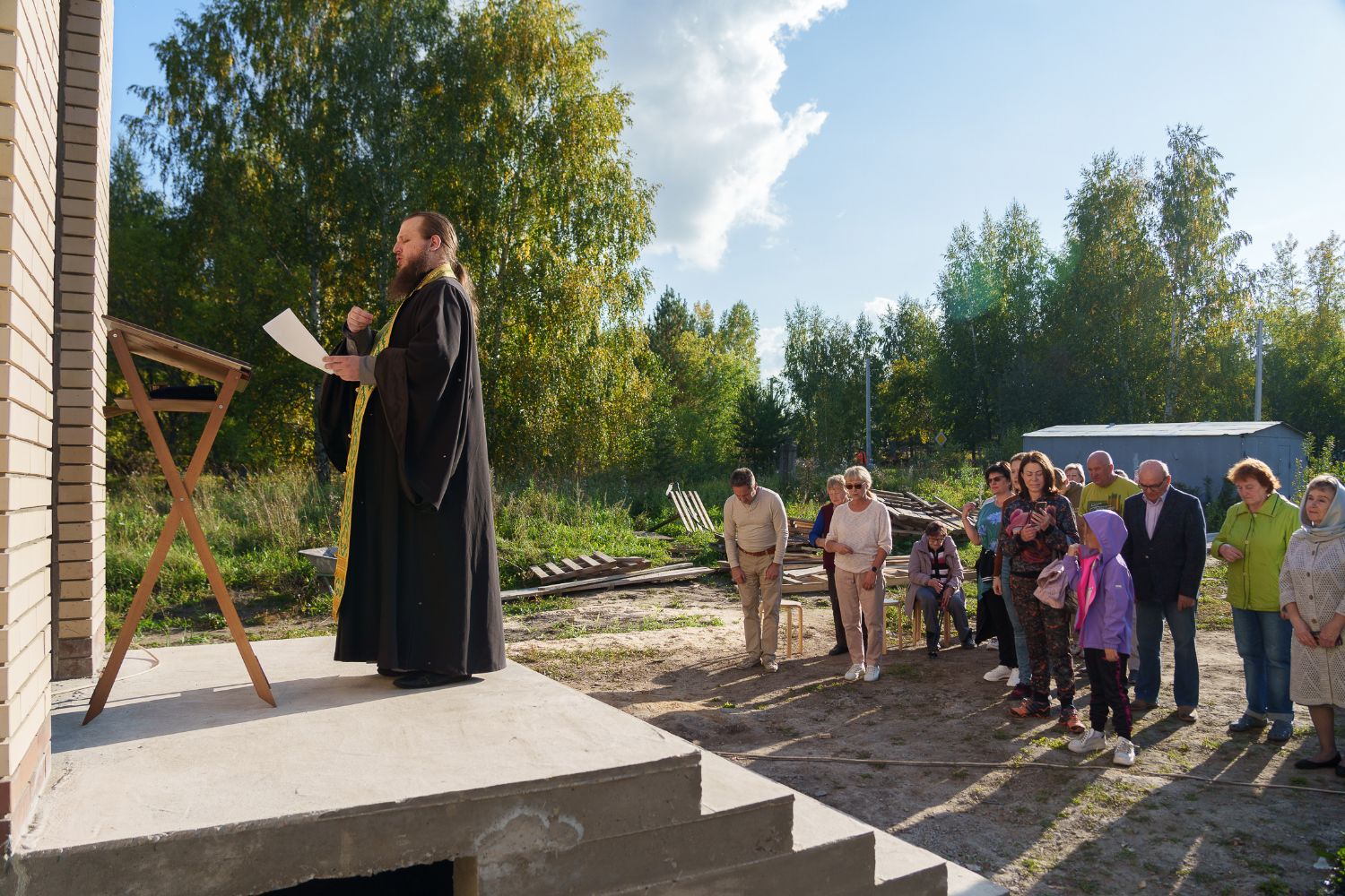 Молебен о семье был совершён накануне осеннего Дня семьи, любви и верности