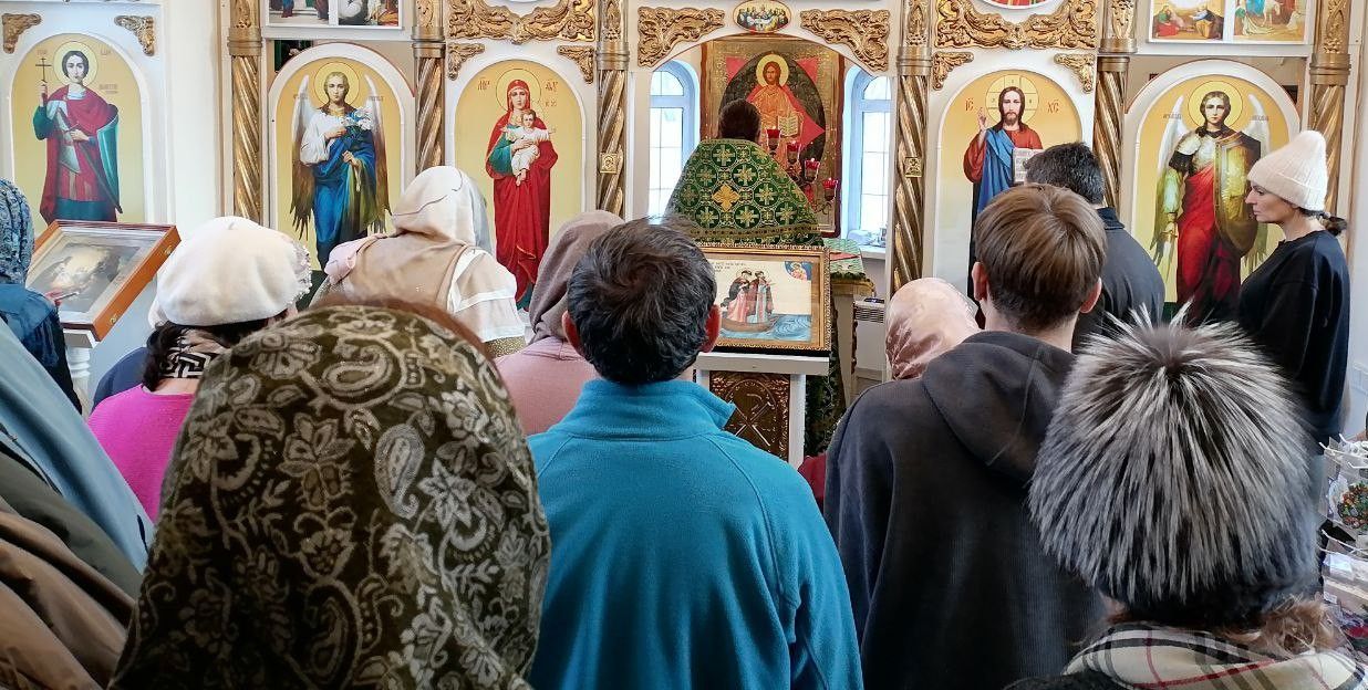 Новогодний молебен состоялся в храме-часовне
